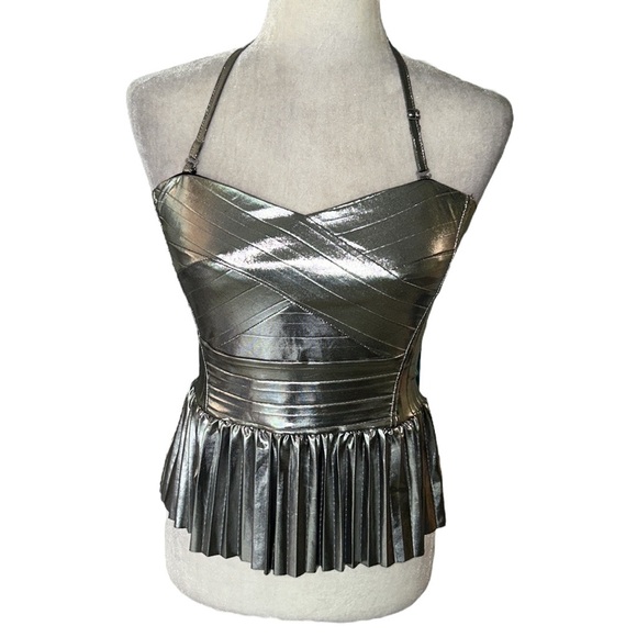 NWT Sincerely Jules Metallic Silver Strapless Halter Pleated Peplum Crop Top - M - Picture 3 of 12